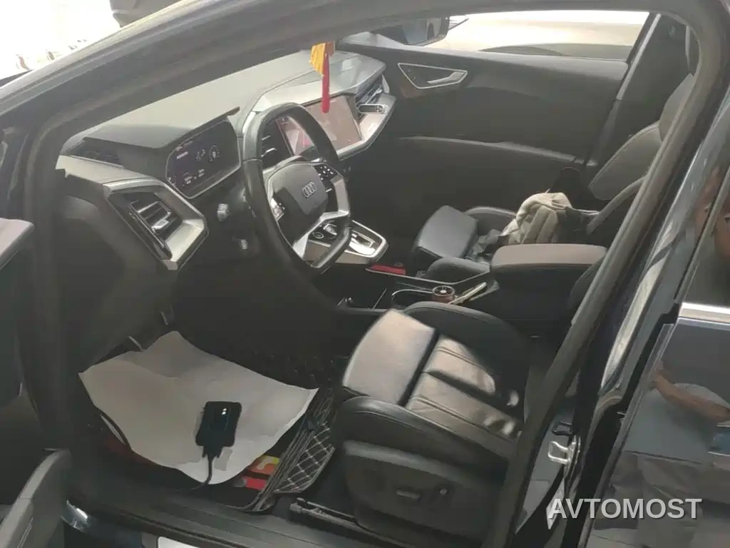 Audi Q4 e-tron 2023 40 e-tron Pioneer Edition — фото 11