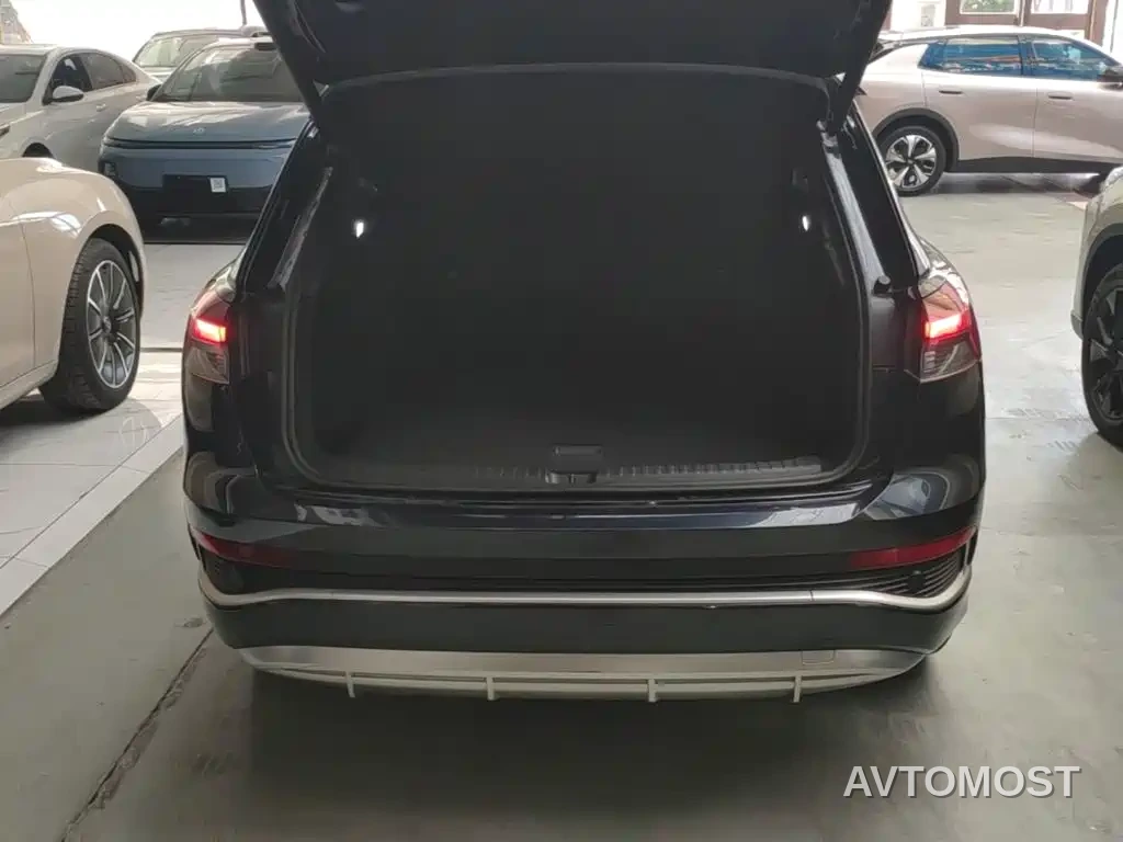 Audi Q4 e-tron 2023 40 e-tron Pioneer Edition — фото 14