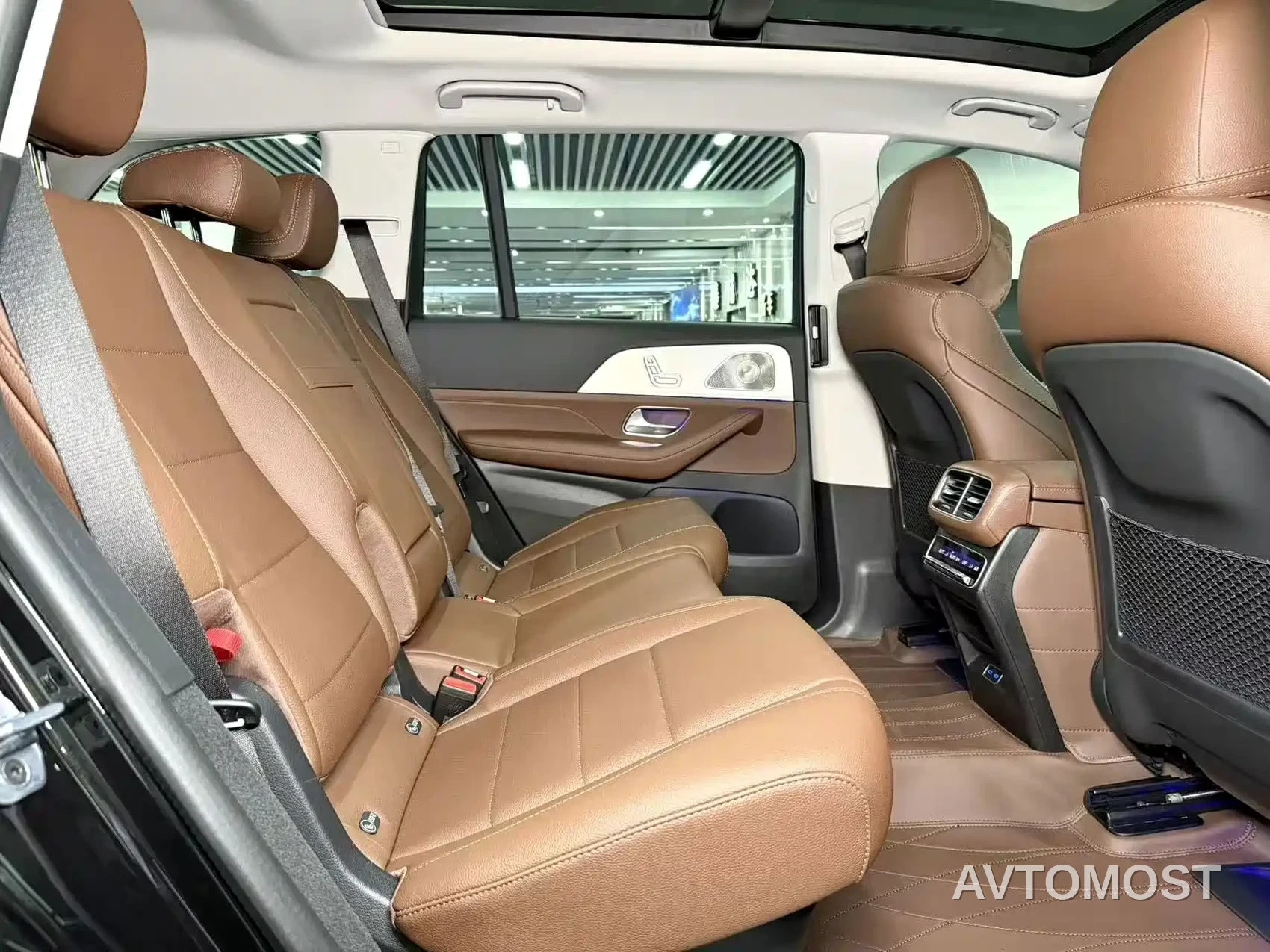 Mercedes-Benz GLS 2026 GLS 450 4MATIC Classic Edition — фото 13