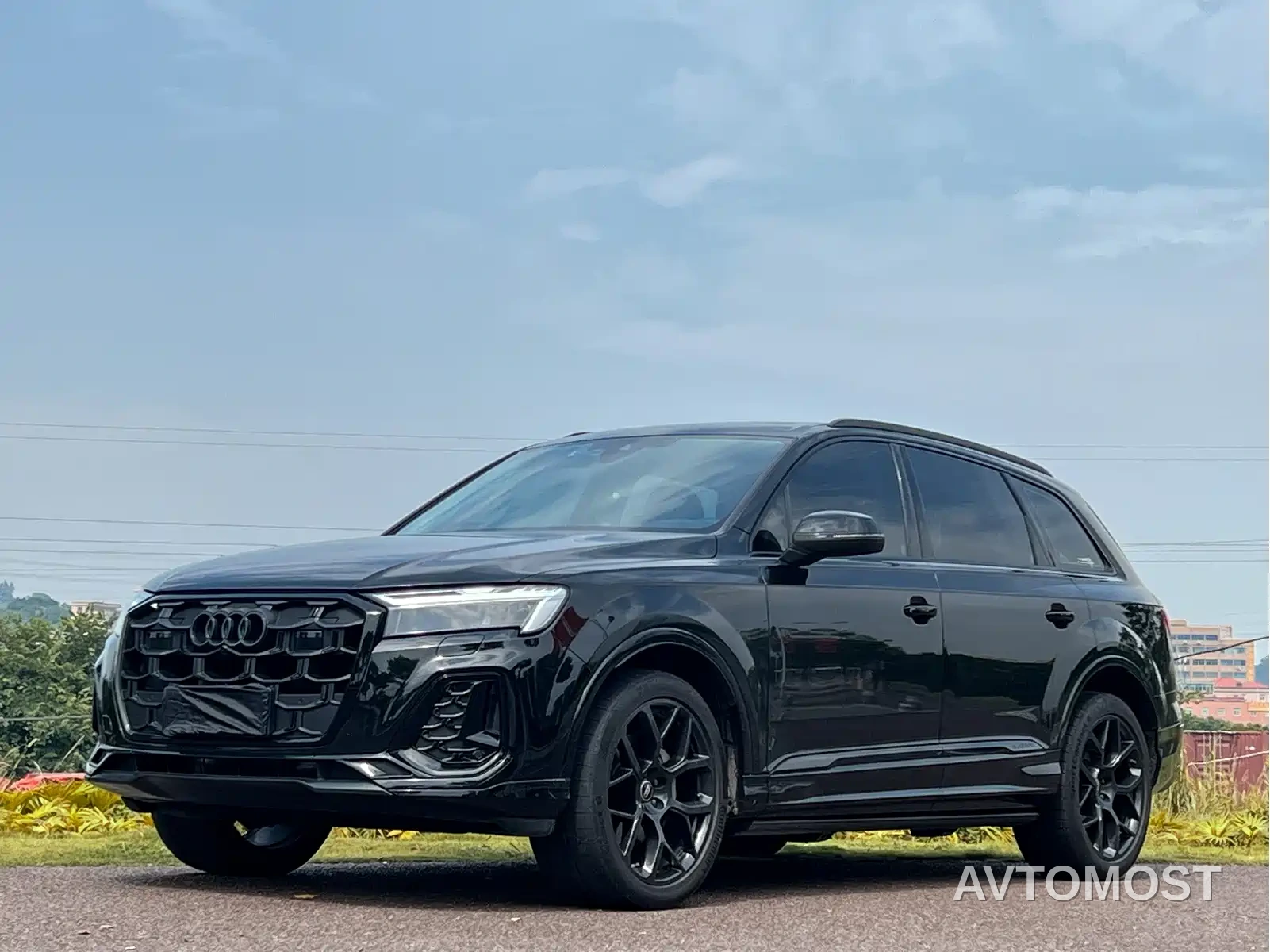 Audi Q7 2024 45 TFSI quattro S line Black Warrior — фото 1