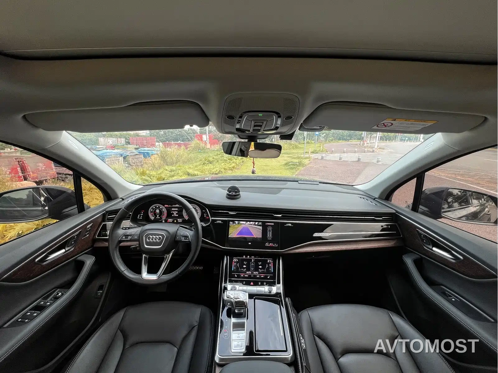 Audi Q7 2024 45 TFSI quattro S line Black Warrior — фото 5