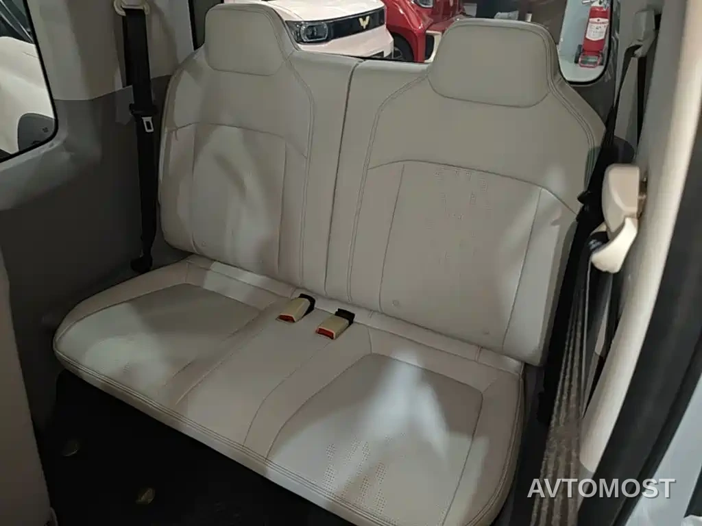 Wuling Air ev 2023 4-Seat Advanced Edition — фото 11