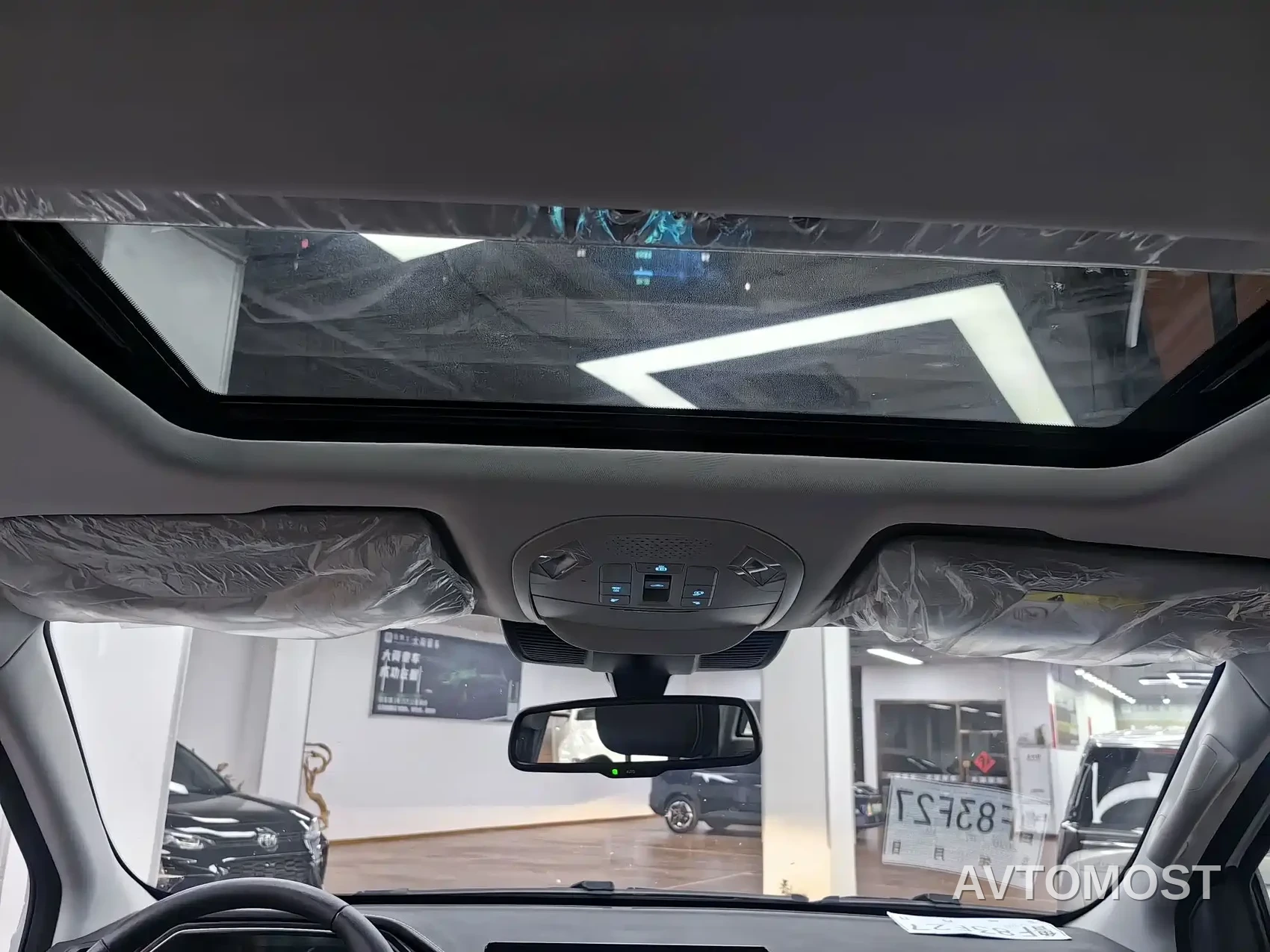Sinotruk Bosheng 2024 Commercial 2.0T Automatic Diesel 4WD Long Wheelbase Luxury Edition — фото 12