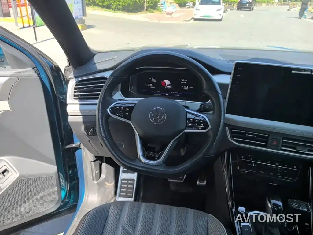 Volkswagen Tayron 2023 380TSI 4WD R-Line Pro Smart Edition — фото 11