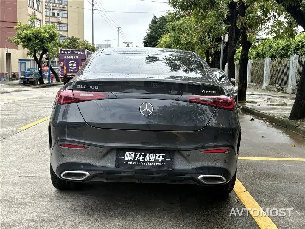 Mercedes-Benz GLC Coupe 2026 GLC 300 4MATIC Coupe SUV — фото 8