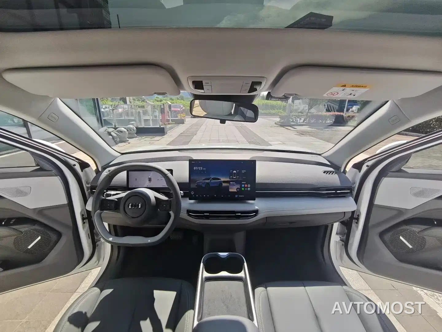 Besturn Yueyi 03 2025 Model 445km Delight Edition — фото 6