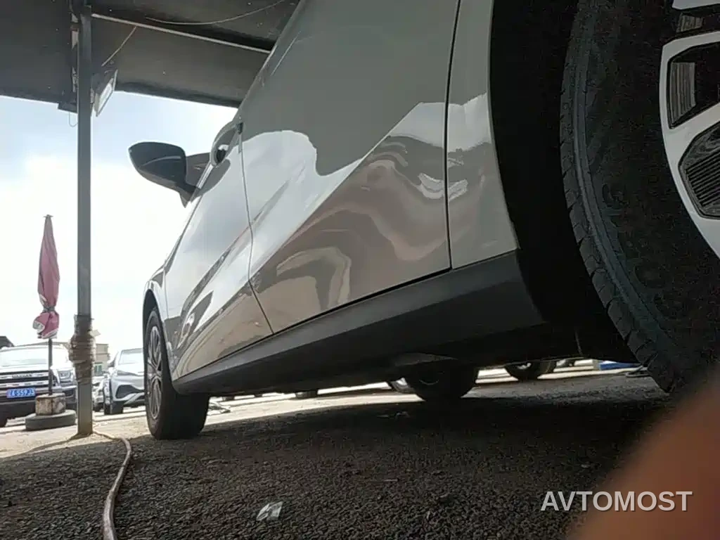 Geely Galaxy Stellar 6 2025 60km Voyager Edition — фото 21