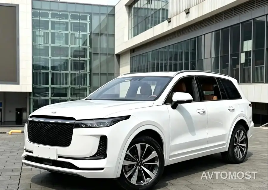 Li ONE 2020 Extended Range 6-seater