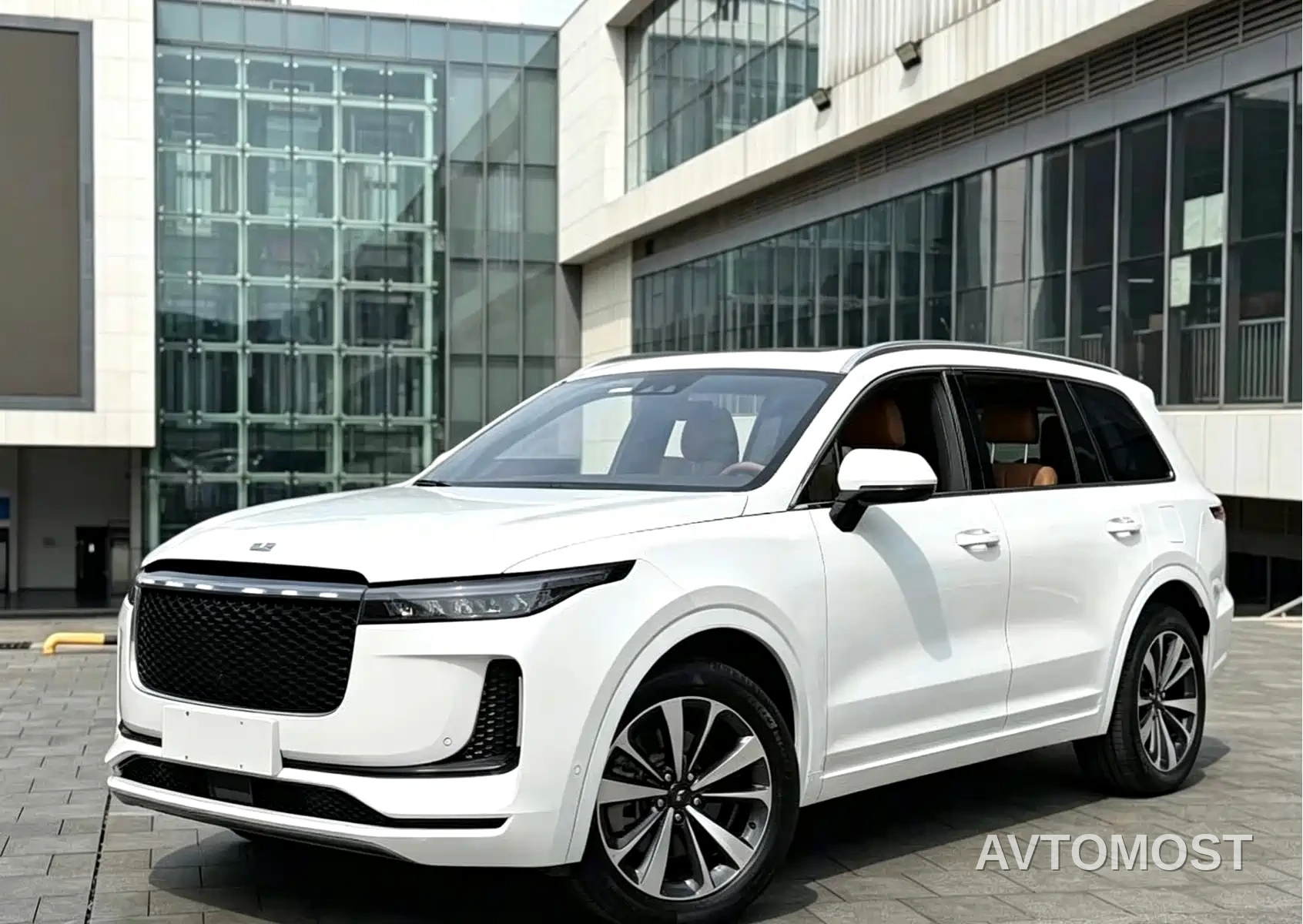 Li ONE 2020 Extended Range 6-seater — фото 1