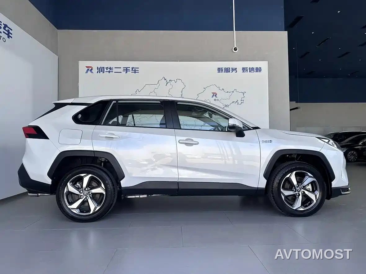 Toyota RAV4 Rongfang Dual Engine E+ 2022 2.5L 2WD Elite Pro — фото 3