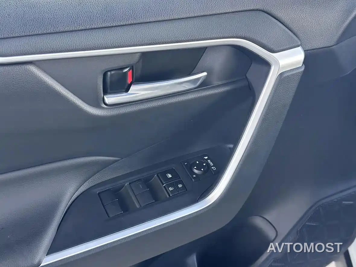 Toyota RAV4 Rongfang Dual Engine E+ 2022 2.5L 2WD Elite Pro — фото 12