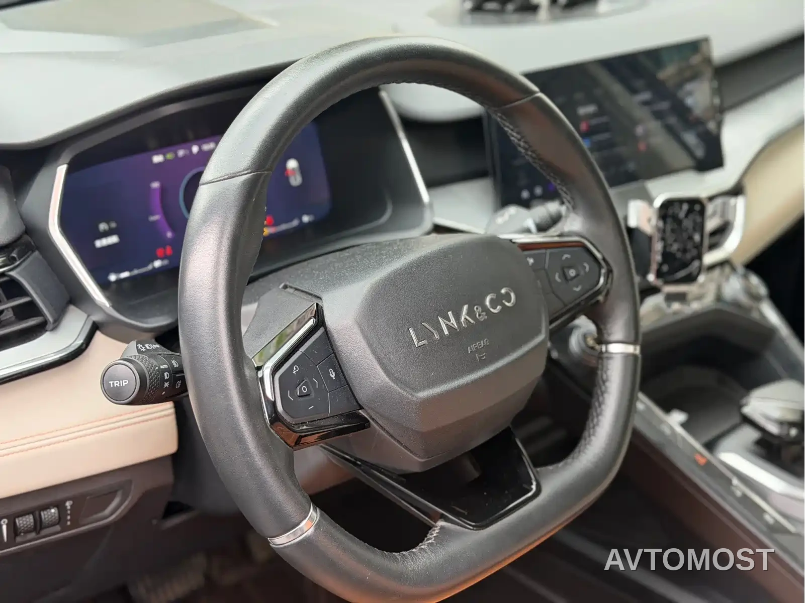 Lynk & Co 06 EM-P 2020 PHEV Plus — фото 4