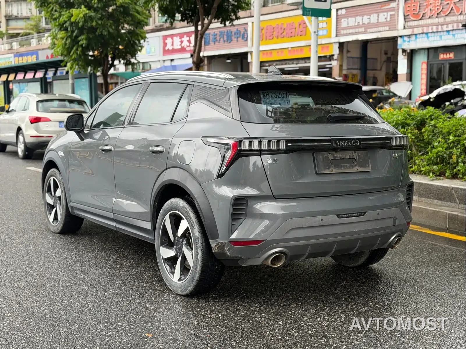 Lynk & Co 06 EM-P 2020 PHEV Plus — фото 11