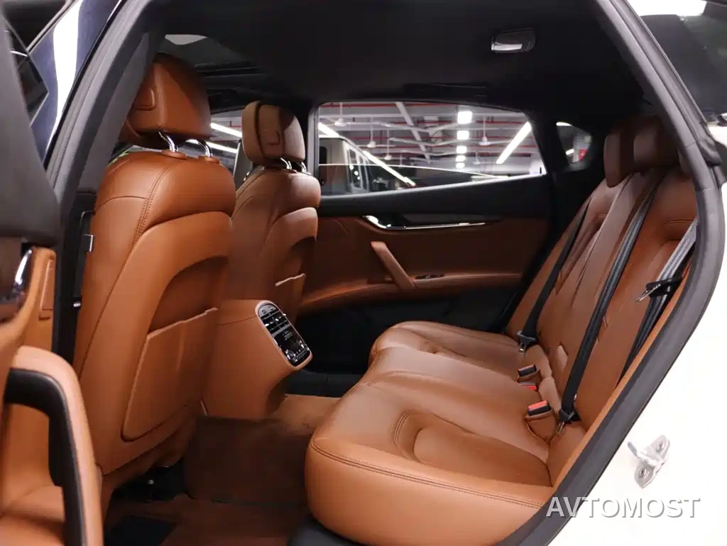 Maserati Quattroporte 2021 3.0T Standard Edition — фото 21