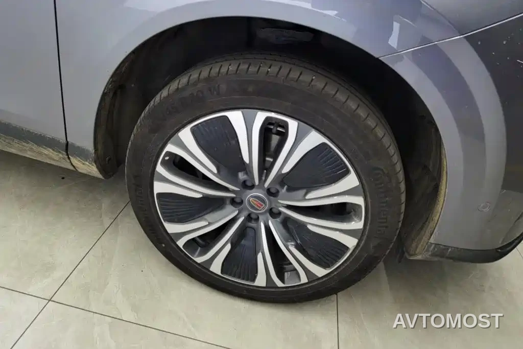 Hongqi HS6 PHEV 2025 High-end Model — фото 6