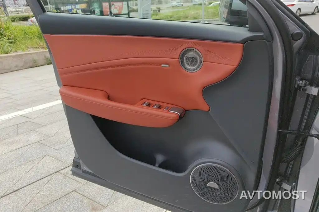 Hongqi HS6 PHEV 2025 High-end Model — фото 7