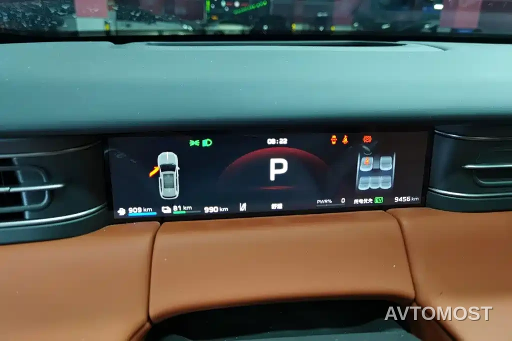 Hongqi HS6 PHEV 2025 High-end Model — фото 12
