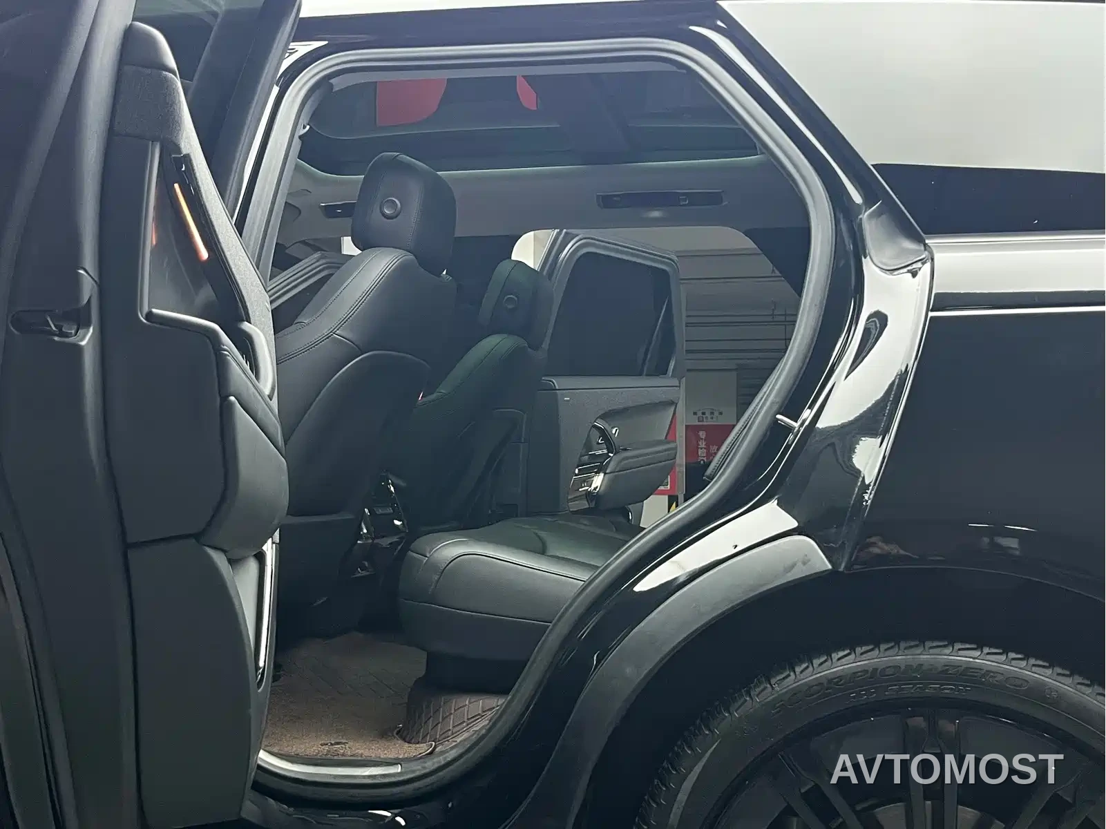 Land Rover Range Rover Sport 2024 360PS S — фото 14