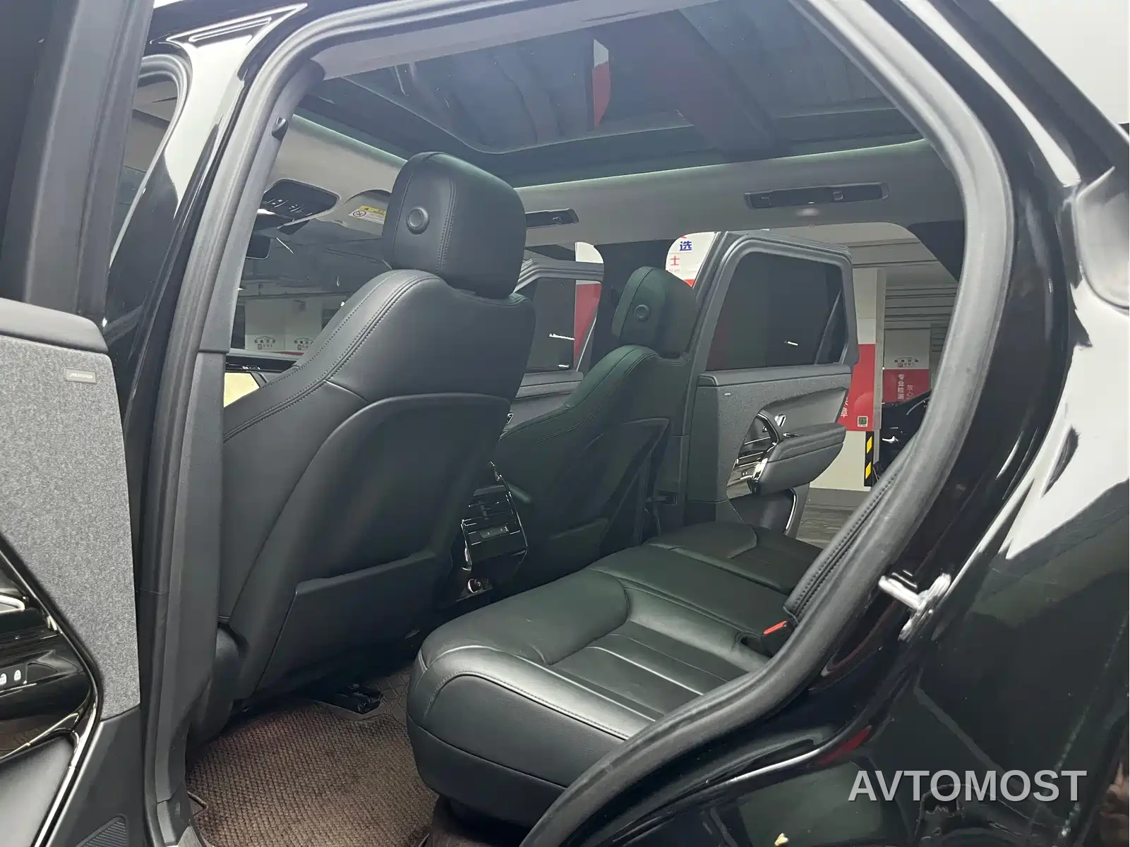 Land Rover Range Rover Sport 2024 360PS S — фото 16