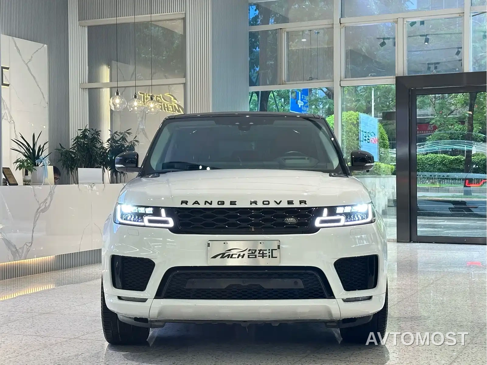 Land Rover Range Rover Sport 2022 3.0 L6 Gloss Black Edition — фото 2