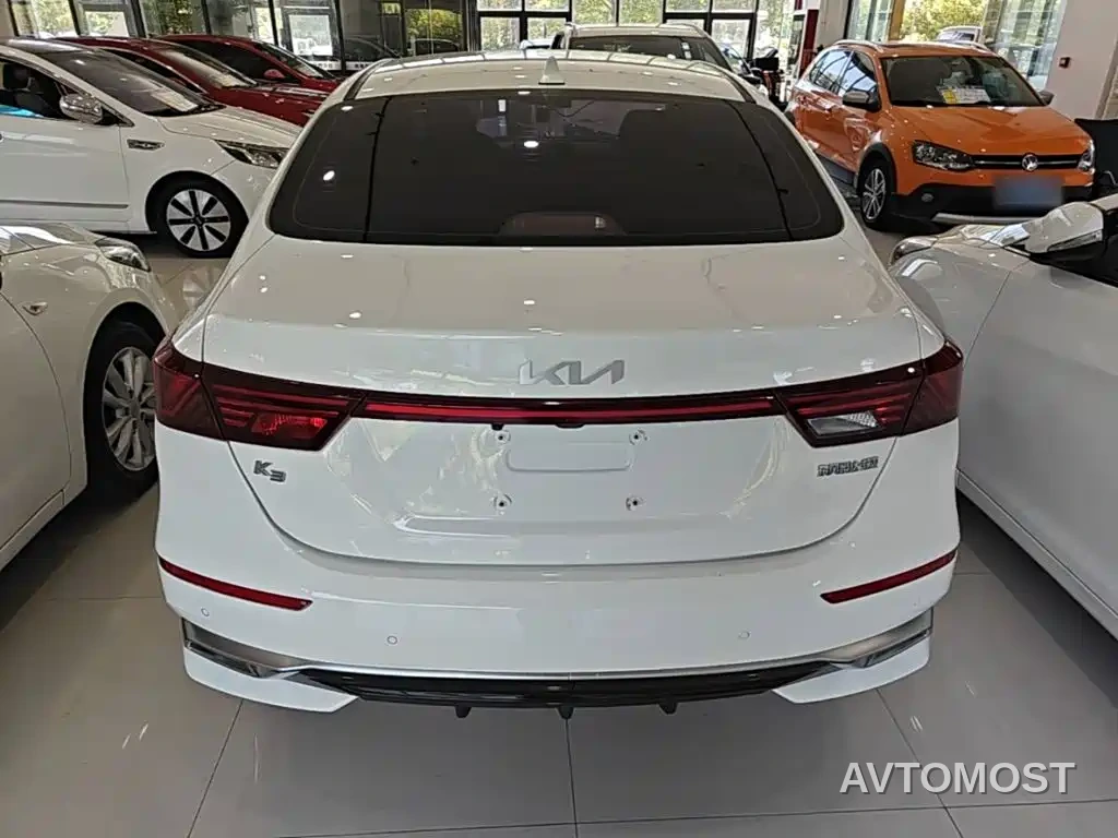 Kia K3 2021 Facelift 1.5L CVT Fashion Edition — фото 6