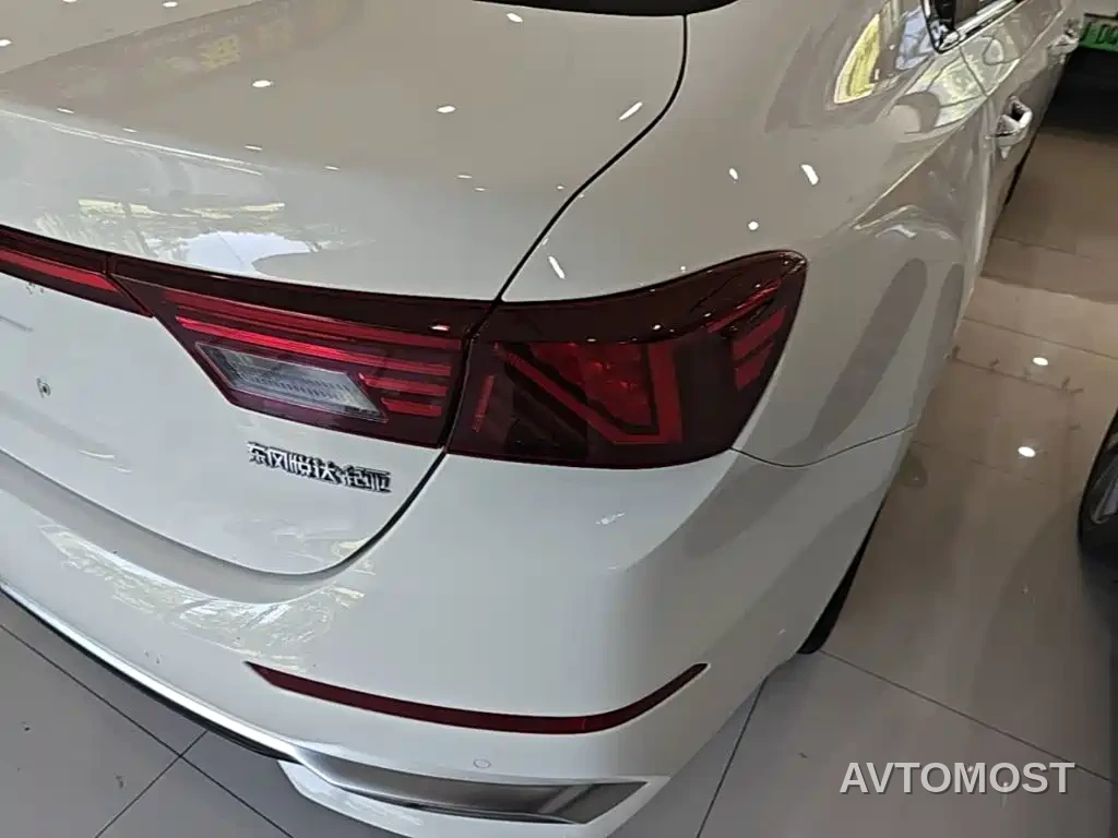 Kia K3 2021 Facelift 1.5L CVT Fashion Edition — фото 8