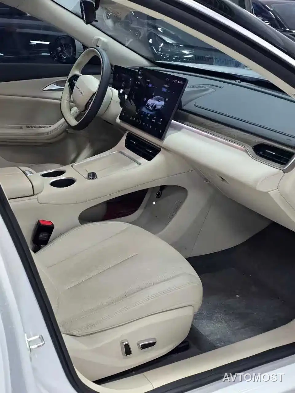 Dongfeng Fengxing Stellar S7 2024 555 Luxury Edition — фото 8