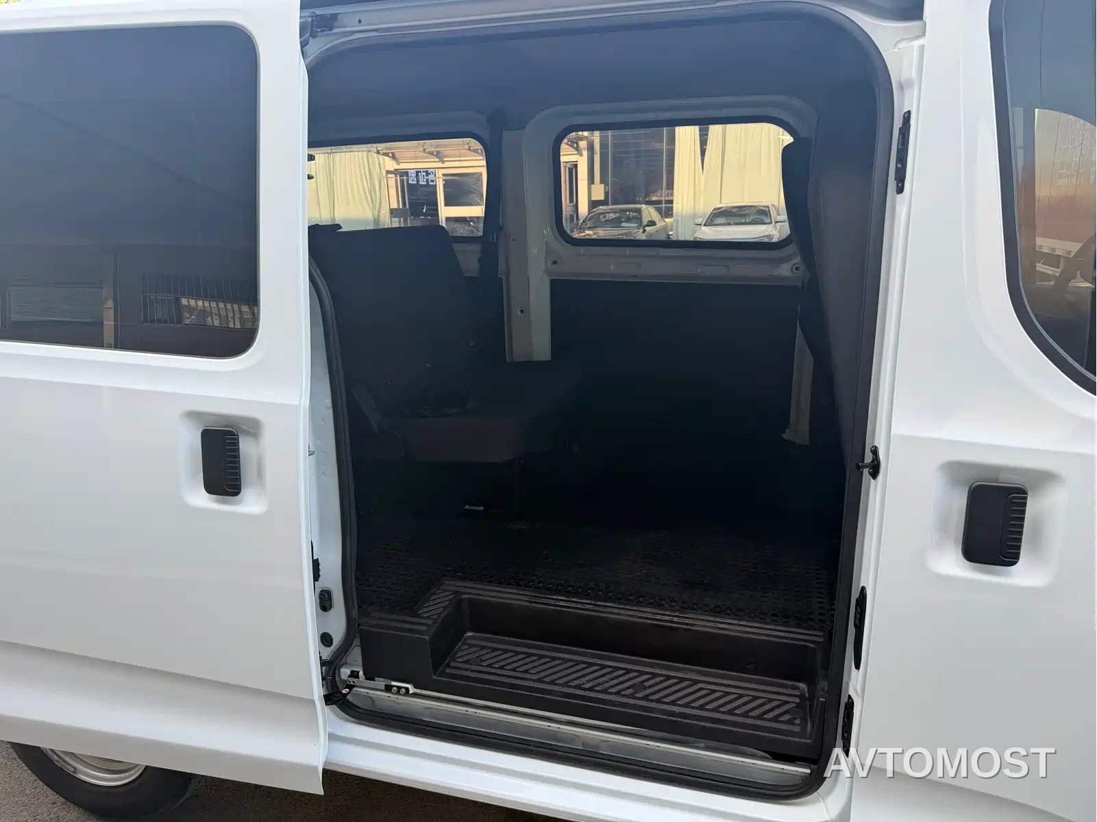 Jiangling E-Fushun 2025 Clear Window Version 41.86kWh Short Wheelbase Low Roof — фото 7