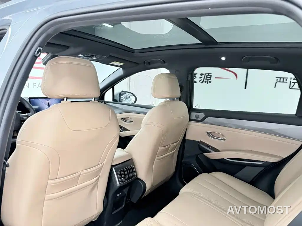 BYD Song L DM-i 2024 112km Leading Edition — фото 8