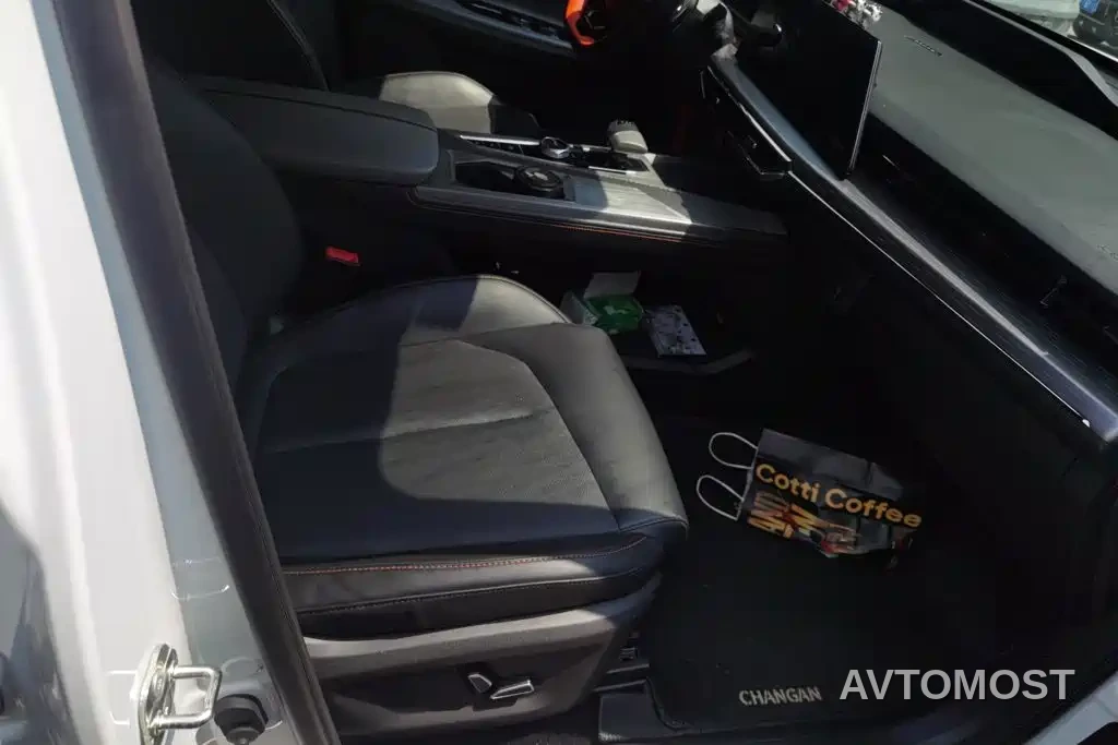 Changan Oshan Z6 EV 2023 Smart Electric iDD 150KM Flagship PLUS — фото 7
