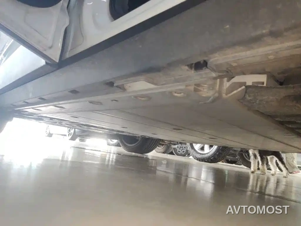 Volvo EX30 2025 RWD Long Range Plus — фото 16