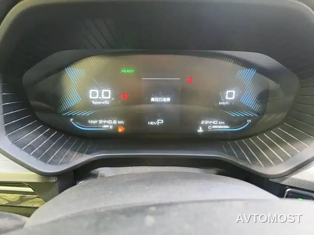 Wuling Xingchen 2022 2.0L DHT Electric Power Edition — фото 4