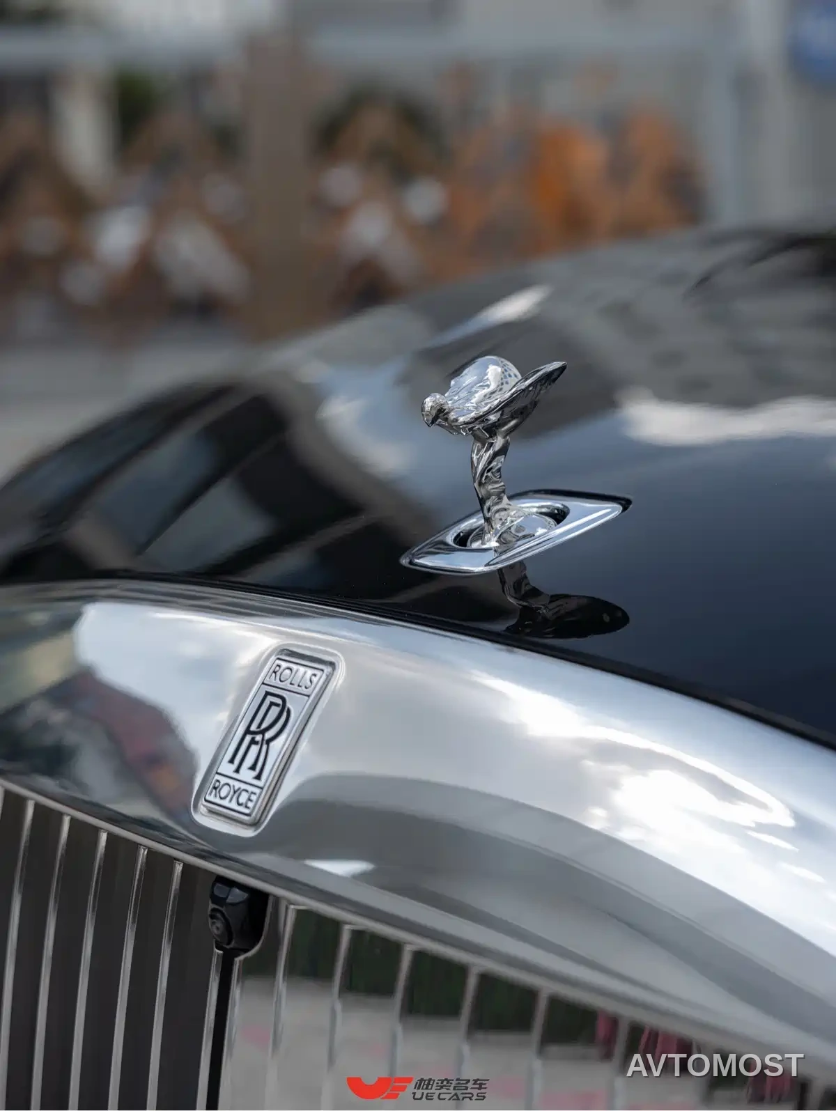 Rolls-Royce Spectre 2024 Standard Model — фото 9