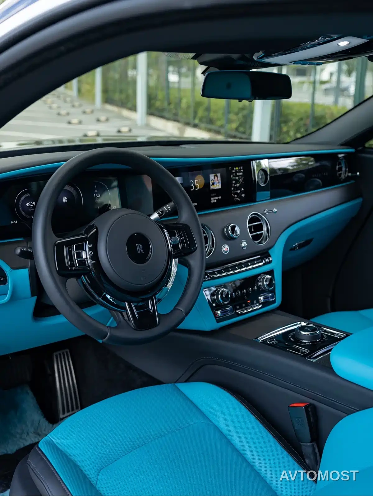 Rolls-Royce Spectre 2024 Standard Model — фото 10