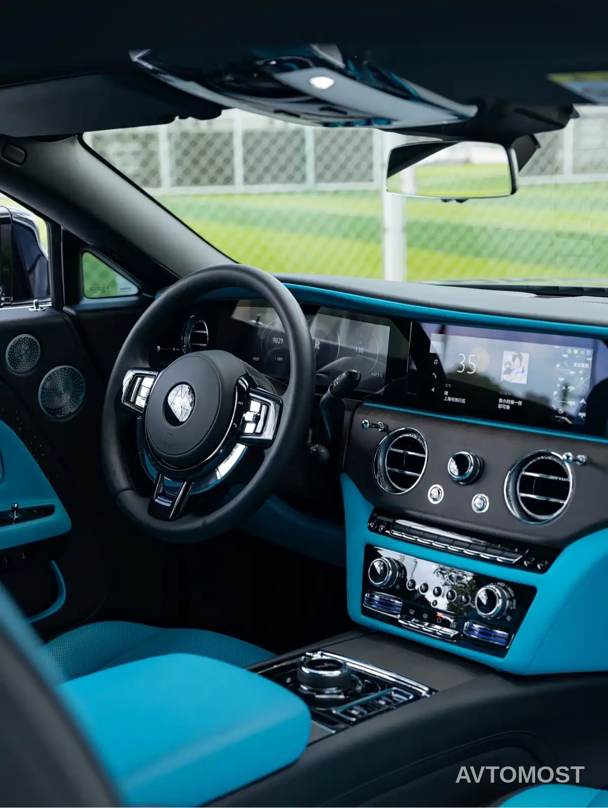 Rolls-Royce Spectre 2024 Standard Model — фото 11