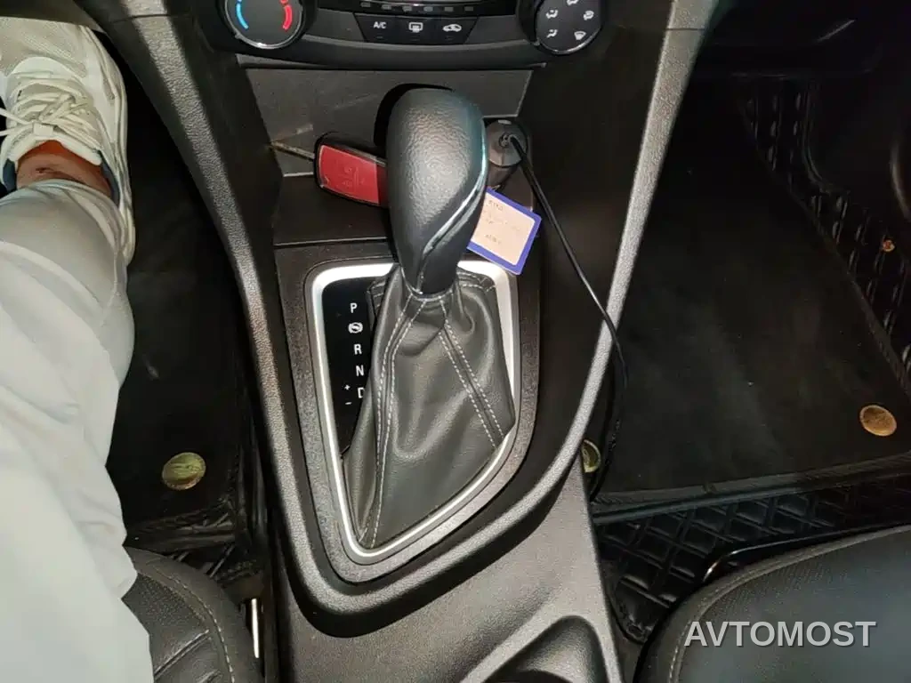 Buick Excelle 2021 Facelift Exemplar 1.5L Auto Progressive — фото 12