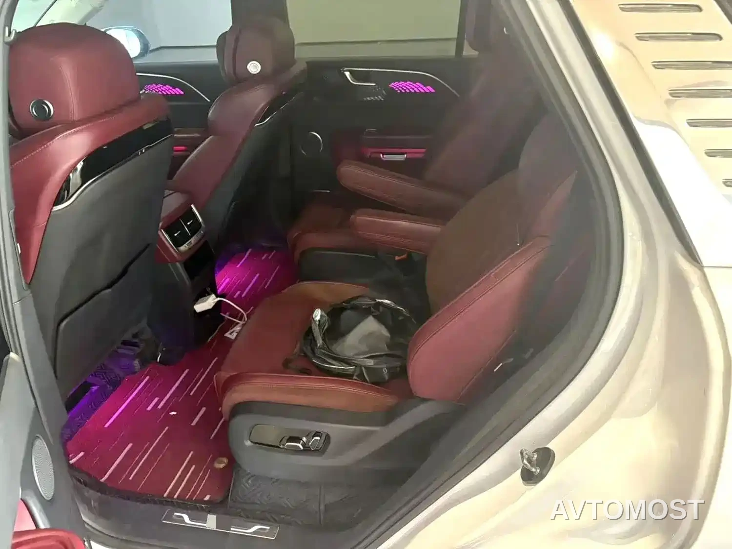 Hongqi E-HS9 2021 460km Flagship Comfort 6-seater — фото 11