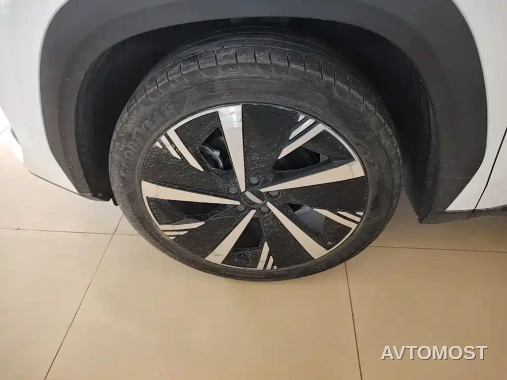 Geely Boyue L 2023 1.5TD DCT Premium — фото 16