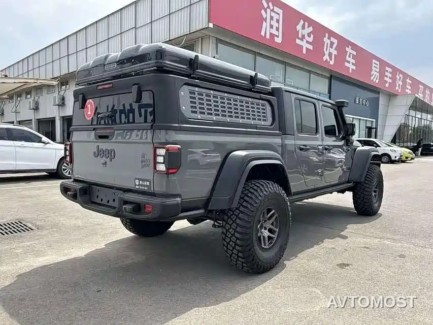 Jeep Gladiator 2022 3.6L Pioneer Edition — фото 2