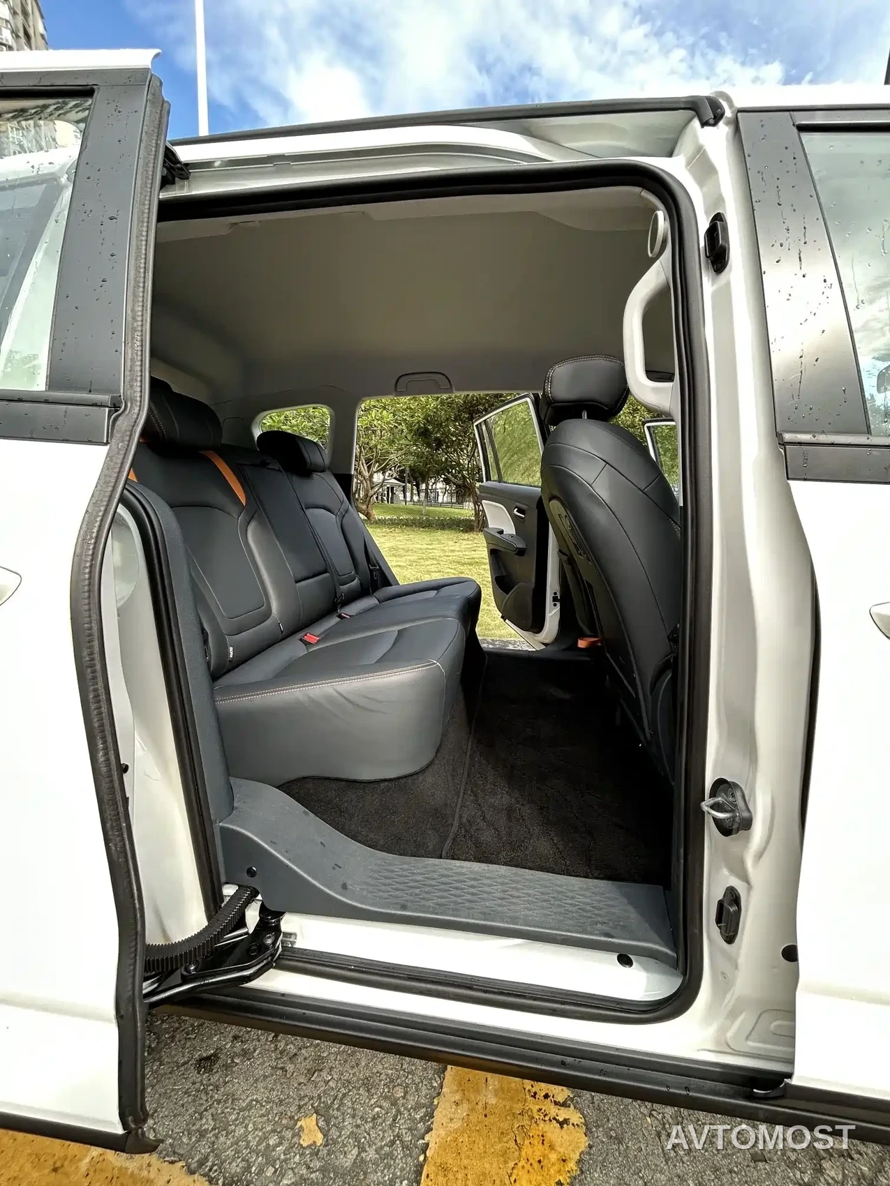Besturn Bestune NAT 2022 Comfort Ride Edition 100kW 419km — фото 13
