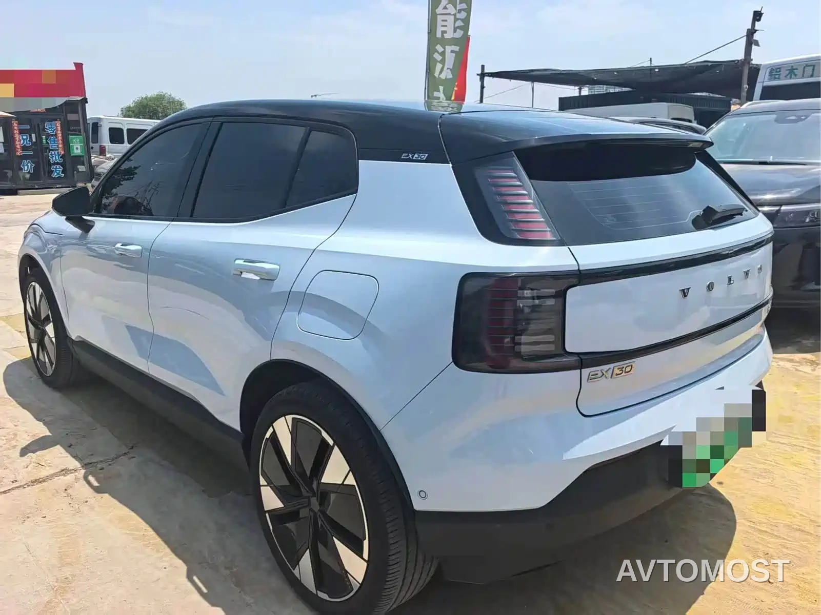 Volvo EX30 2025 Dual Motor AWD High Performance Ultra — фото 7