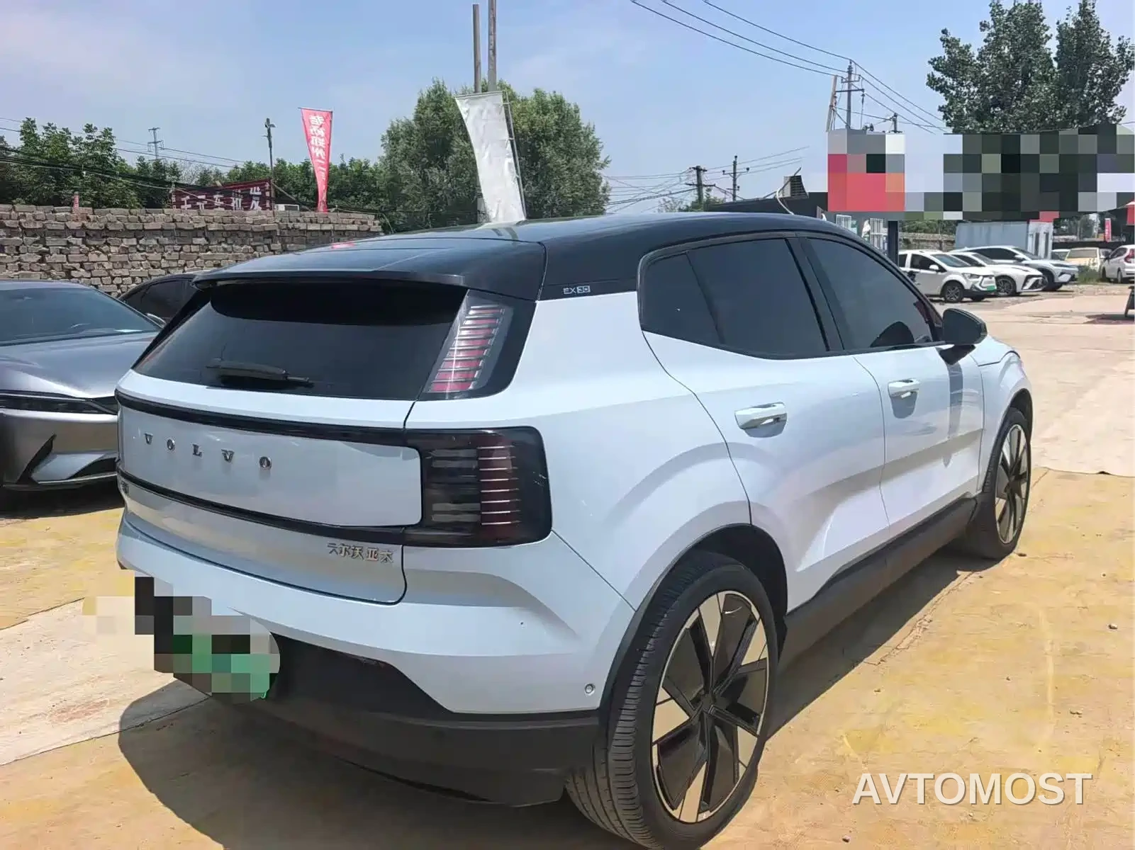 Volvo EX30 2025 Dual Motor AWD High Performance Ultra — фото 9