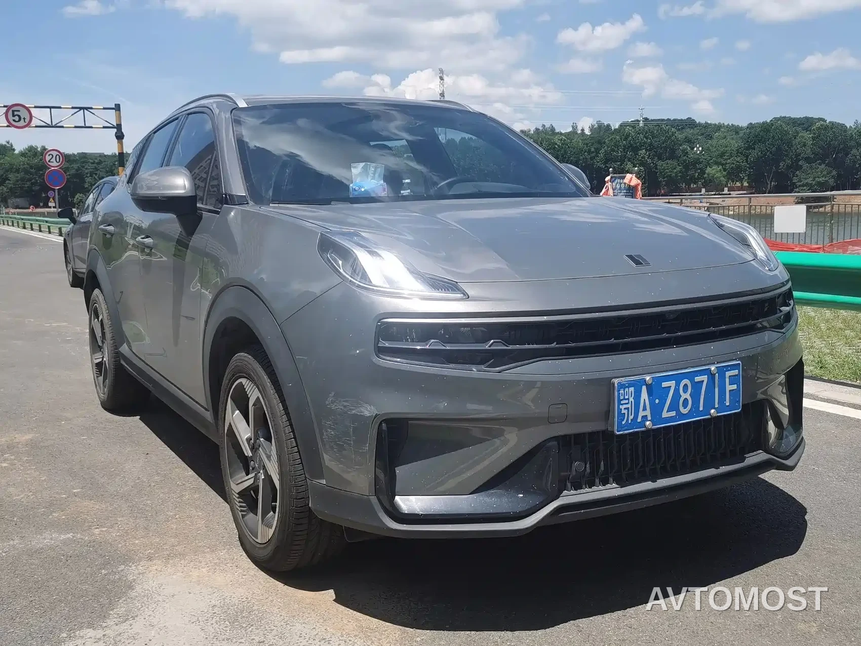 Lynk & Co 06 2023 Remix 1.5T Power Pro — фото 3