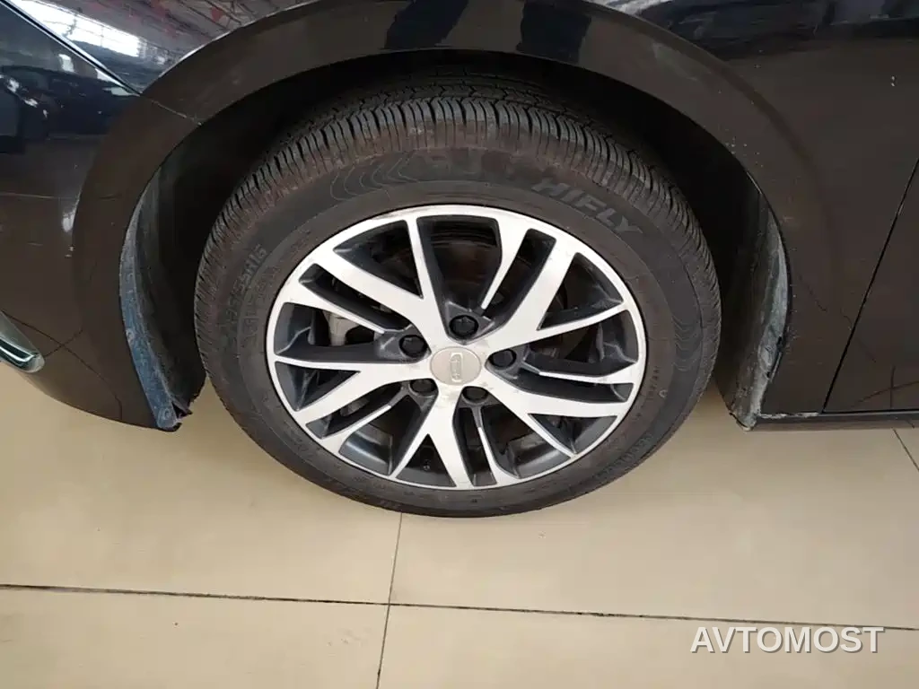 Geely Emgrand 2022 4th Generation 1.5L Manual Luxury — фото 18