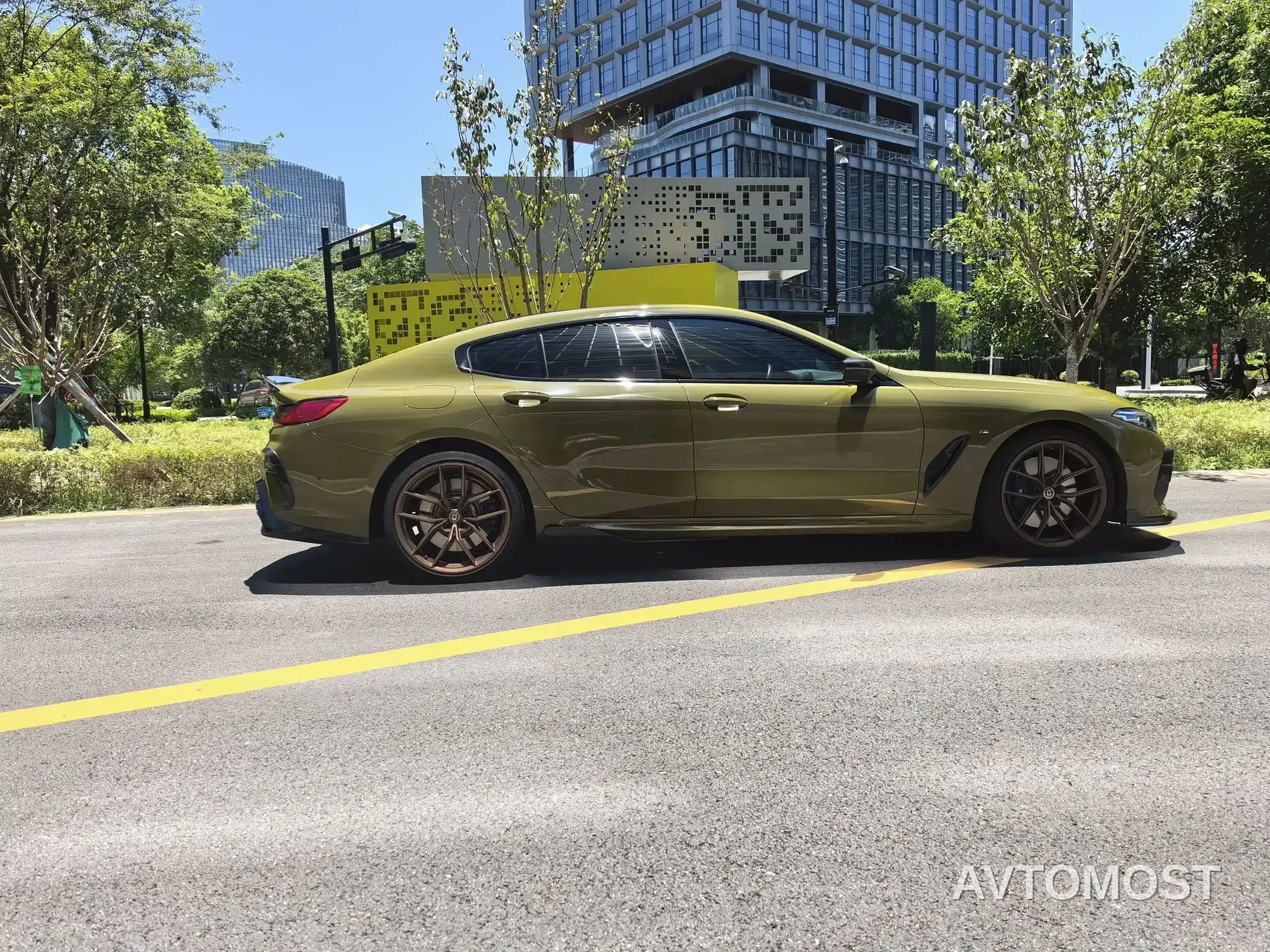 BMW 8 Series 2022 840i Gran Coupe M Sport Package — фото 10