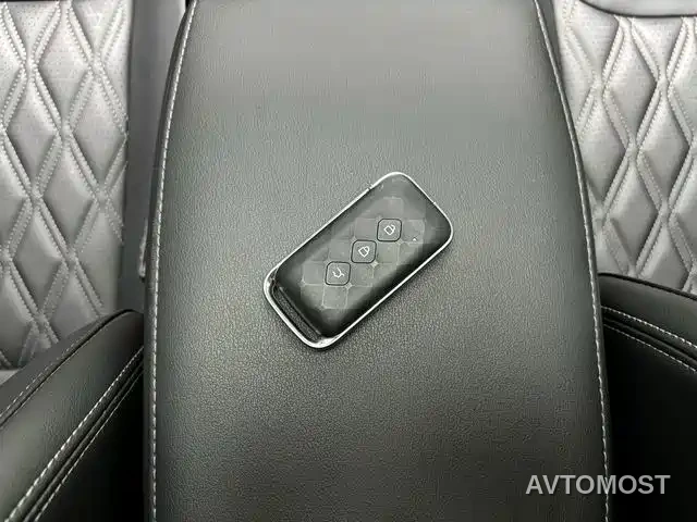 Wuling Xingchen 2022 2.0L DHT Electric Speed Edition — фото 12