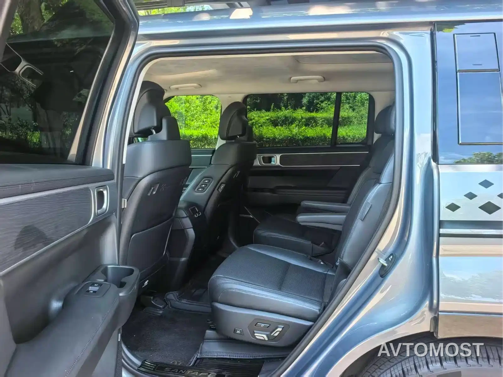 Hyundai Santa Fe 2024 2.0T Connoisseur Pro Max — фото 8
