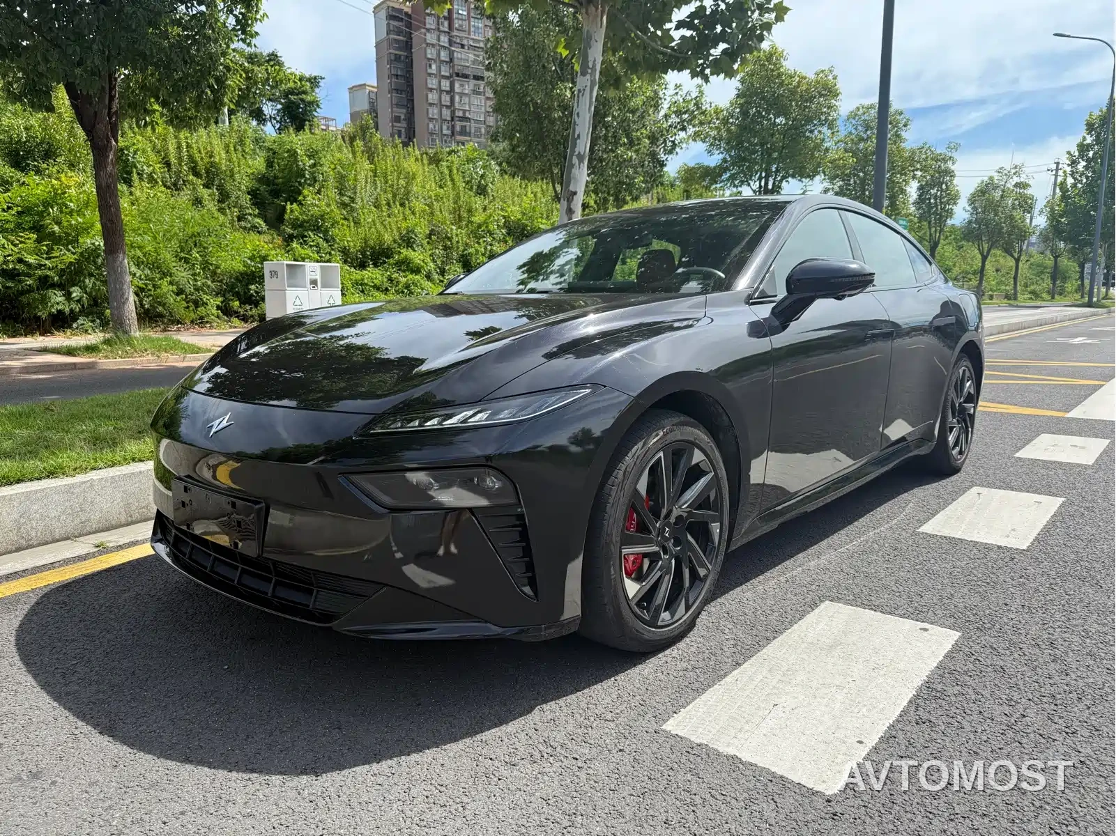 Dongfeng Yipai eπ007 2024 Model 200Pro Range Extender Version — фото 1