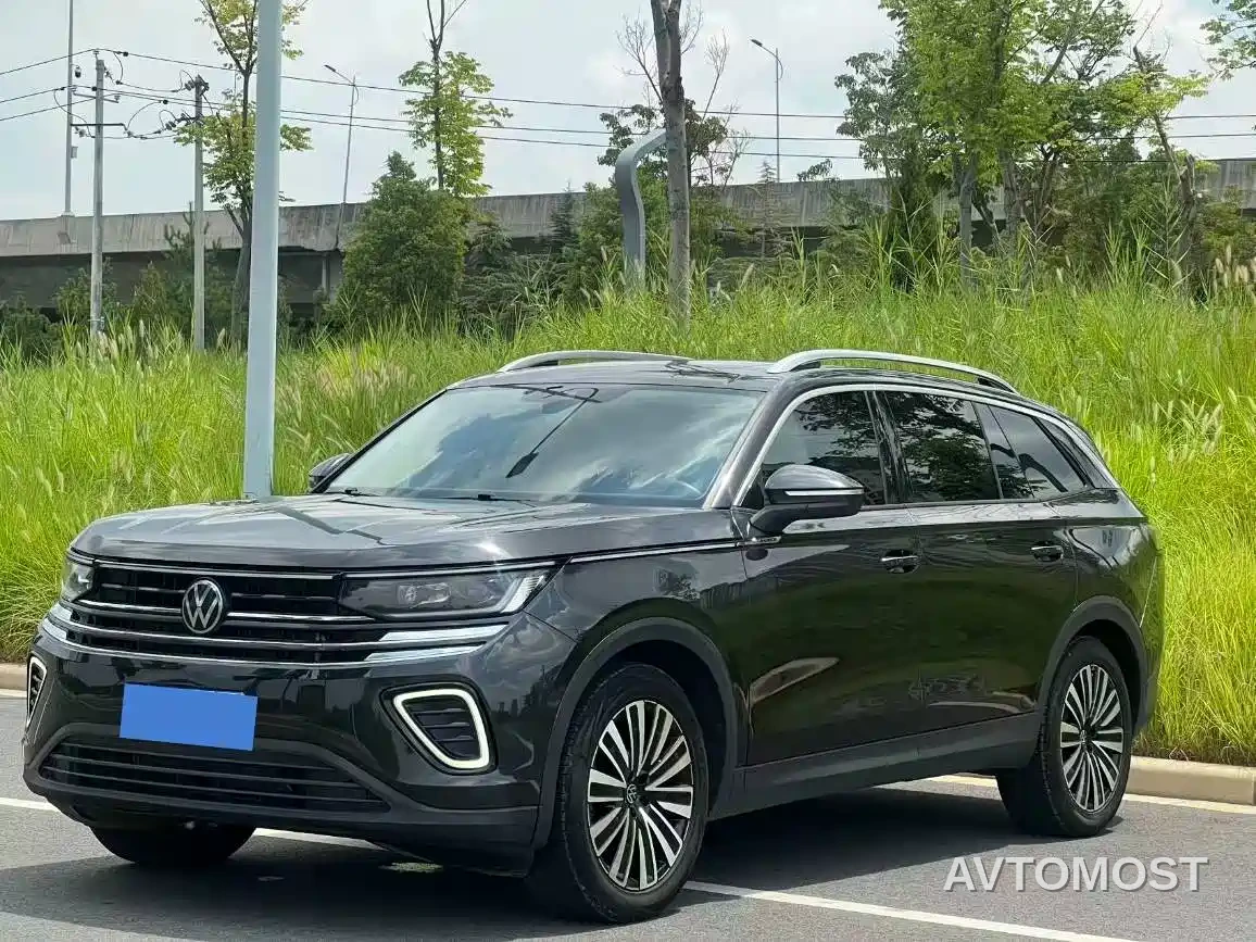 Volkswagen Talagon 2023 330TSI Luxury Touring Edition — фото 1