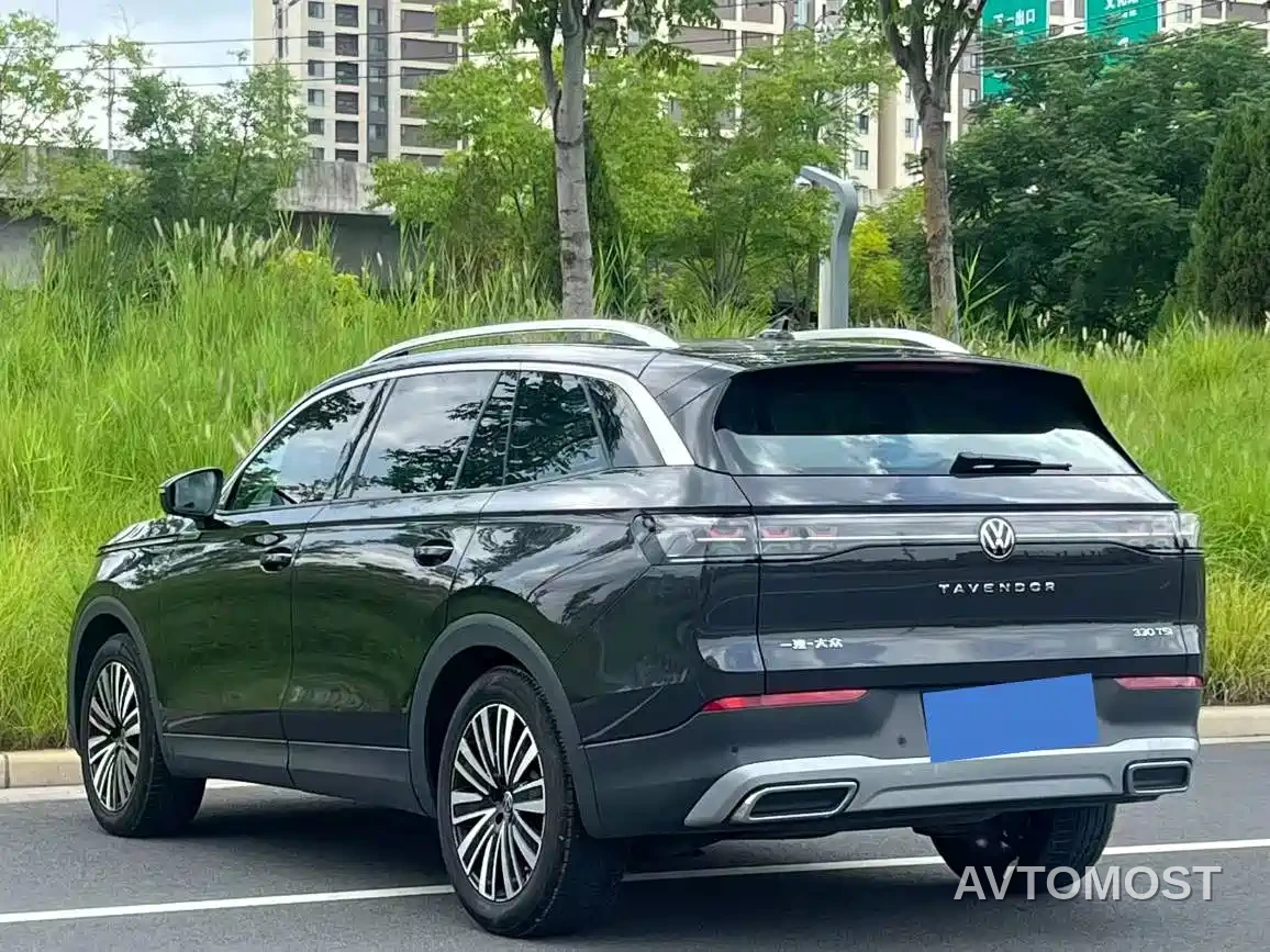 Volkswagen Talagon 2023 330TSI Luxury Touring Edition — фото 9